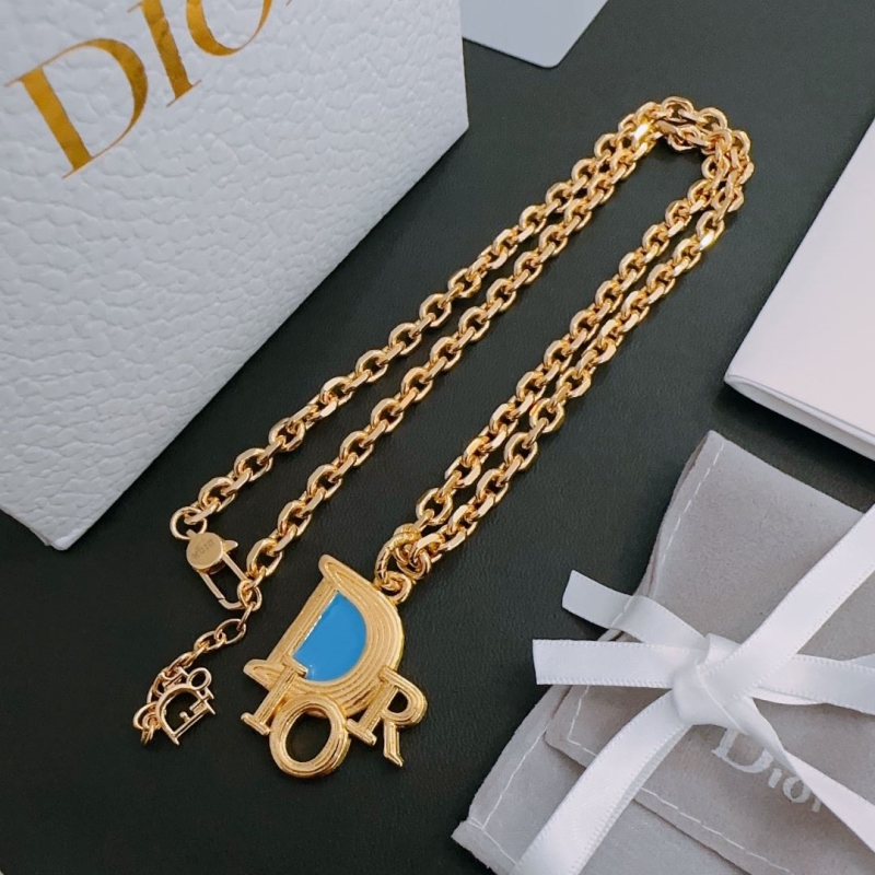 chr1st1an D10r necklaces
